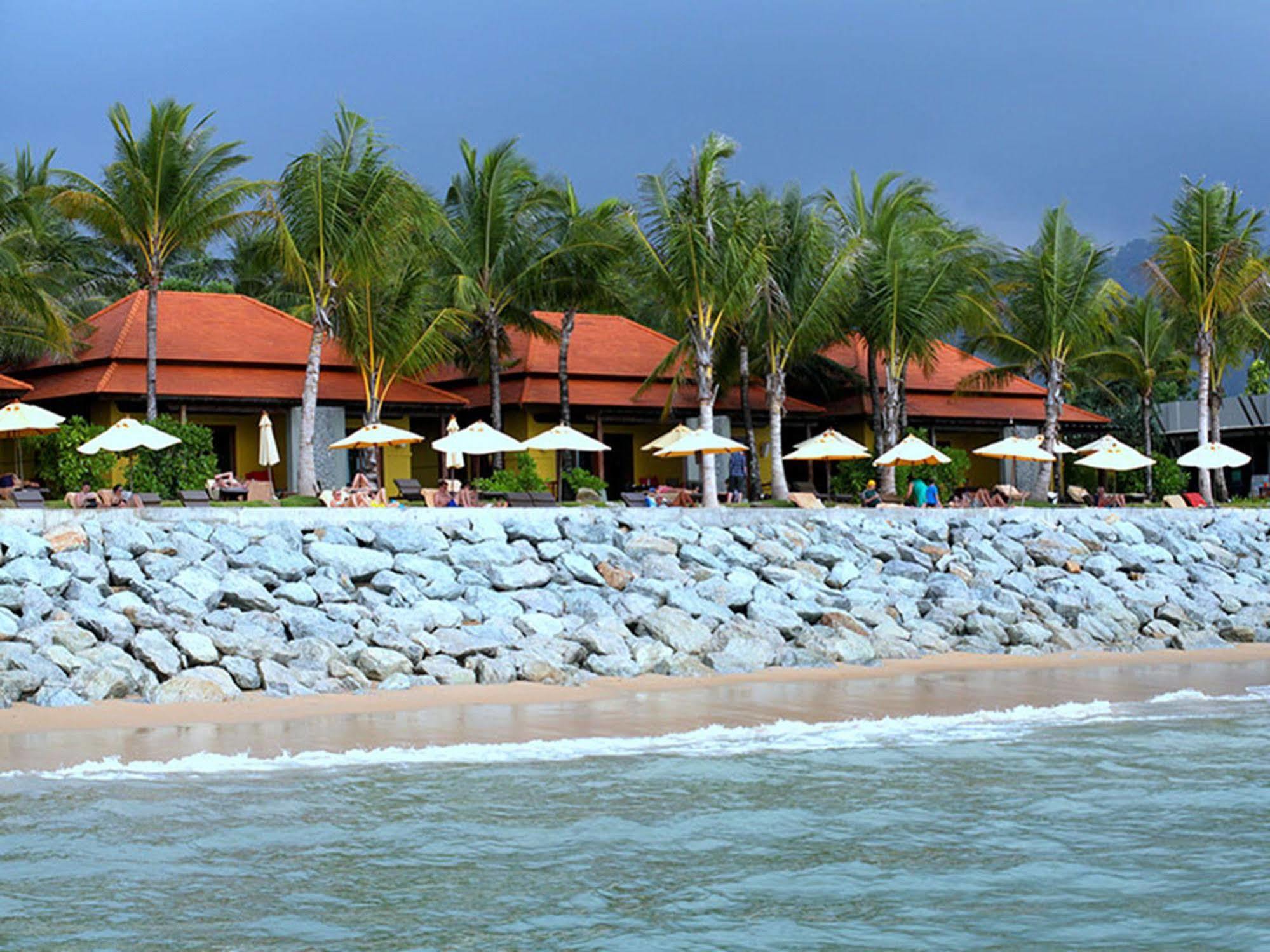 Chongfah Beach Resort Khaolak - Sha Extra Plus Кхаулак Экстерьер фото
